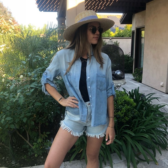 NWT Soft Chambray Button-up - Picture 6 of 8